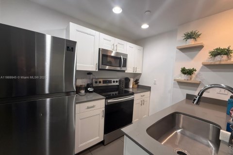 Apartment in Miami, Florida 2 bedrooms, 83.61 sq.m. № 1926526 - photo 6