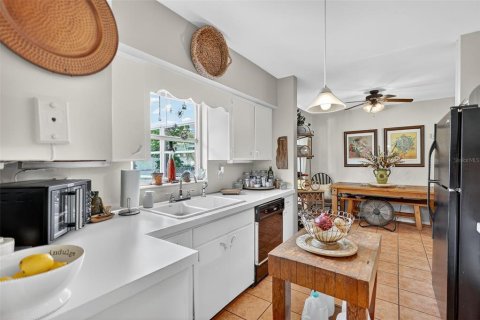House in Bradenton, Florida 2 bedrooms, 112.32 sq.m. № 1884489 - photo 15