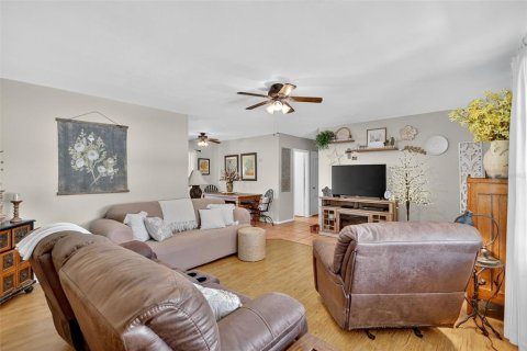House in Bradenton, Florida 2 bedrooms, 112.32 sq.m. № 1884489 - photo 9