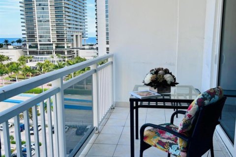 Condo à Hallandale Beach, Floride, 1 chambre № 2392569