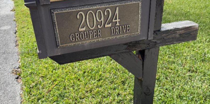 Дом в Катлер-Бей, Флорида 3 спальни, 134.62м2 № 2004163