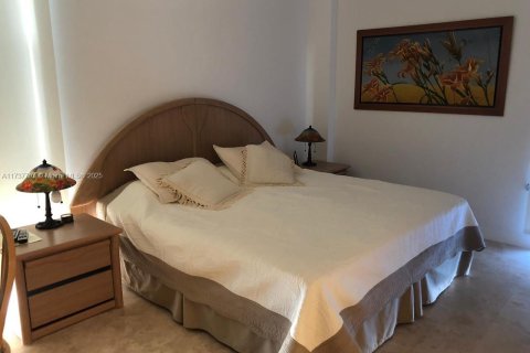 Купить кондоминиум в Авентура, Флорида 2 спальни, 121.98м2, № 1486897 - фото 12