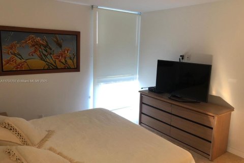 Купить кондоминиум в Авентура, Флорида 2 спальни, 121.98м2, № 1486897 - фото 15