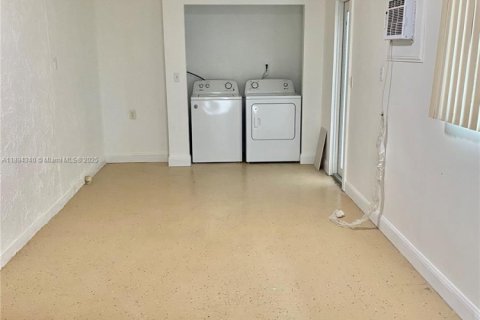 House in Key Largo, Florida 3 bedrooms, 146.23 sq.m. № 1949888 - photo 22