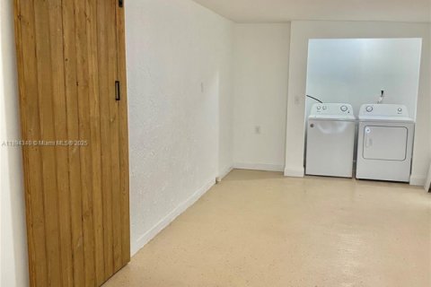 House in Key Largo, Florida 3 bedrooms, 146.23 sq.m. № 1949888 - photo 16