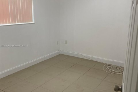 House in Key Largo, Florida 3 bedrooms, 146.23 sq.m. № 1949888 - photo 27