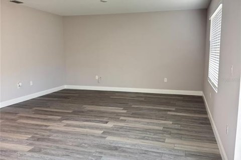 Casa en alquiler en Winter Haven, Florida, 3 dormitorios, 132.48 m2 № 1733405 - foto 11
