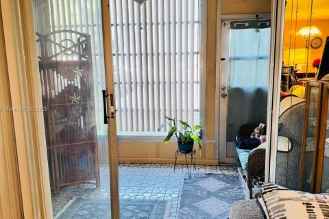 Copropriété à vendre à Sunrise, Floride: 2 chambres, 78.97 m2 № 1934702 - photo 26