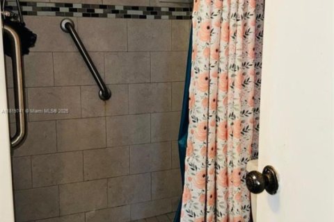 Copropriété à vendre à Sunrise, Floride: 2 chambres, 78.97 m2 № 1934702 - photo 15