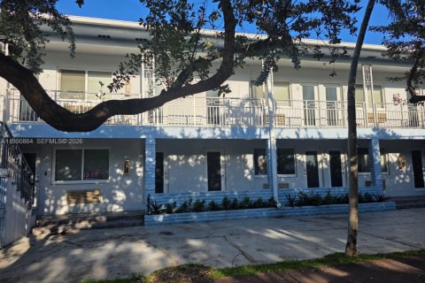 Condo in Miami Beach, Florida, 1 bedroom  № 2067433