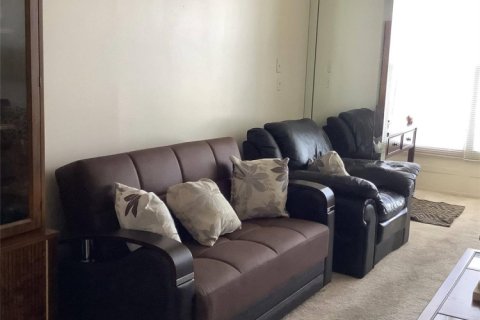 Condo in Sunrise, Florida, 1 bedroom  № 1176963 - photo 1