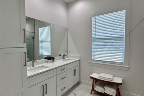 House in North Port, Florida 3 bedrooms, 169.64 sq.m. № 2110929 - photo 27