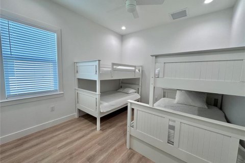 House in North Port, Florida 3 bedrooms, 169.64 sq.m. № 2110929 - photo 29