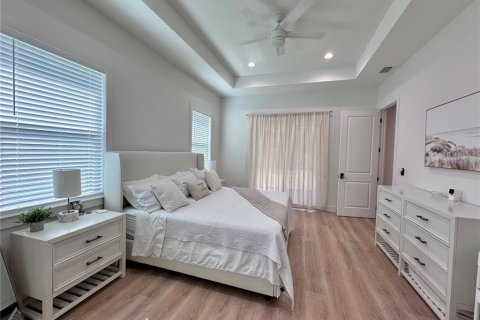 House in North Port, Florida 3 bedrooms, 169.64 sq.m. № 2110929 - photo 5