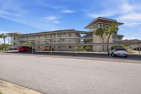 Copropriété à vendre à New Port Richey, Floride: 2 chambres, 128.95 m2 № 2216627 - photo 28