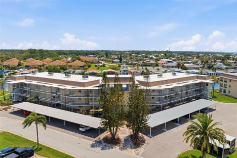 Copropriété à vendre à New Port Richey, Floride: 2 chambres, 128.95 m2 № 2216627 - photo 29