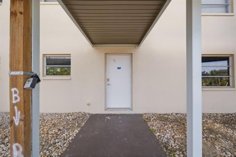 Copropriété à vendre à New Port Richey, Floride: 2 chambres, 128.95 m2 № 2216627 - photo 3