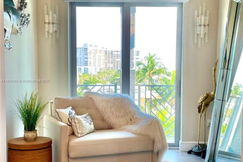 Condo in Lauderdale-by-the-Sea, Florida, 2 bedrooms  № 1728501 - photo 7