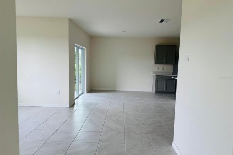 Villa ou maison à louer à Haines City, Floride: 4 chambres, 170.01 m2 № 1846468 - photo 10