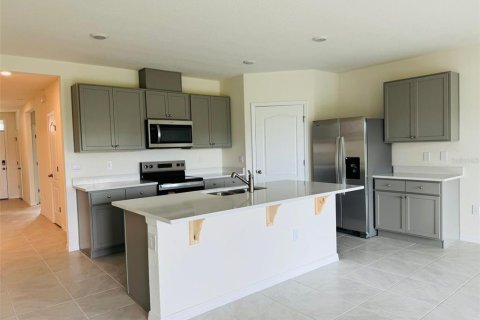 Villa ou maison à louer à Haines City, Floride: 4 chambres, 170.01 m2 № 1846468 - photo 8