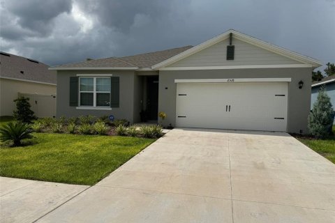 Villa ou maison à louer à Haines City, Floride: 4 chambres, 170.01 m2 № 1846468 - photo 1