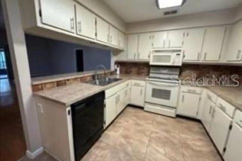 Снять в аренду виллу или дом в Окала, Флорида 1 комната, 144.37м2, № 1580297 - фото 4