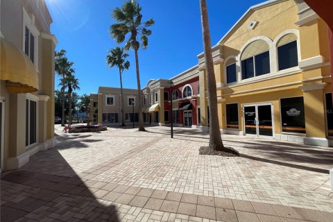 Commercial property in Orlando, Florida 10.59 sq.m. № 2277518 - photo 13