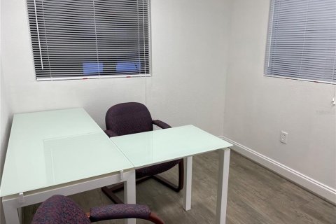 Commercial property in Orlando, Florida 10.59 sq.m. № 2277518 - photo 6