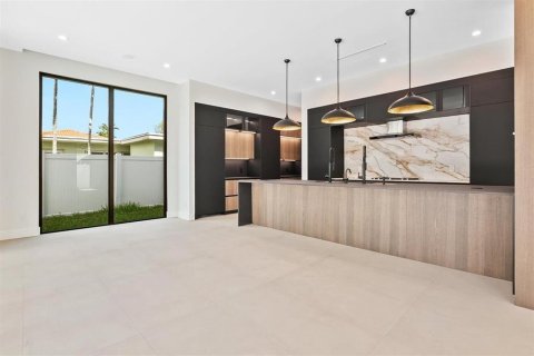Villa ou maison à vendre à Fort Lauderdale, Floride: 4 chambres, 436.08 m2 № 2082231 - photo 13