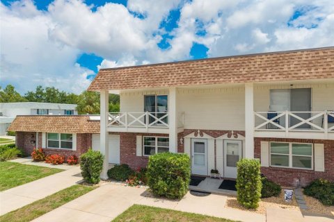 Condominio en venta en Largo, Florida, 2 dormitorios, 125.79 m2 № 2196815 - foto 5