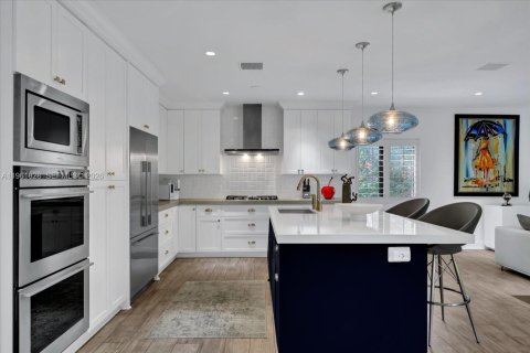 Снять в аренду виллу или дом в Корал-Гейблс, Флорида 4 спальни, 273.88м2, № 2029754 - фото 18