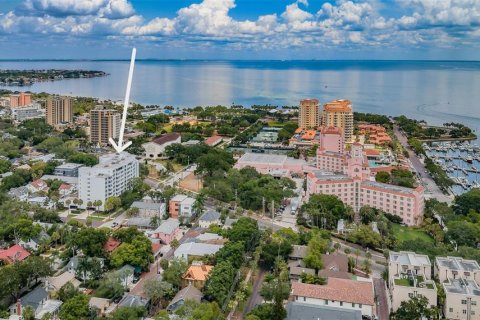 Купить кондоминиум в Сент-Питерсберг, Флорида 6 комнат, 120.77м2, № 1900080 - фото 4