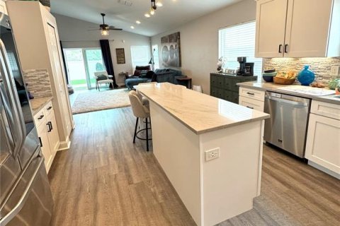 House in Orlando, Florida 3 bedrooms, 180.97 sq.m. № 1648786 - photo 16
