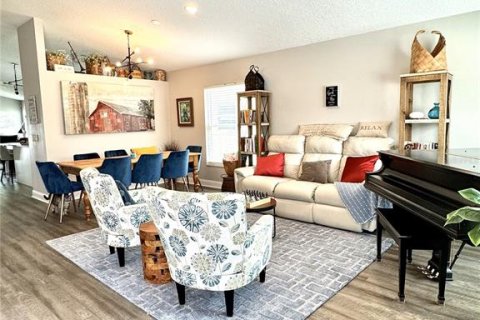 House in Orlando, Florida 3 bedrooms, 180.97 sq.m. № 1648786 - photo 10