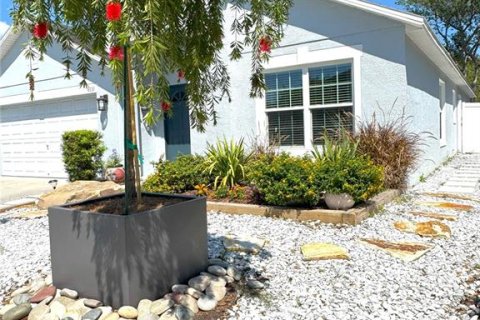 House in Orlando, Florida 3 bedrooms, 180.97 sq.m. № 1648786 - photo 3