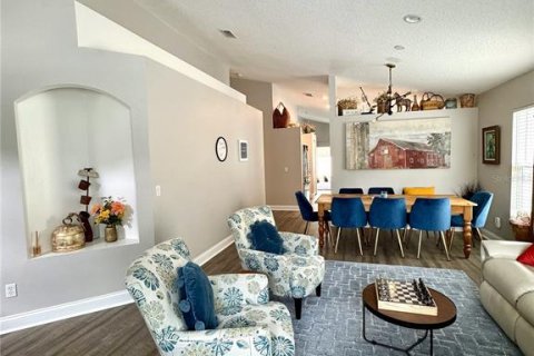 House in Orlando, Florida 3 bedrooms, 180.97 sq.m. № 1648786 - photo 12