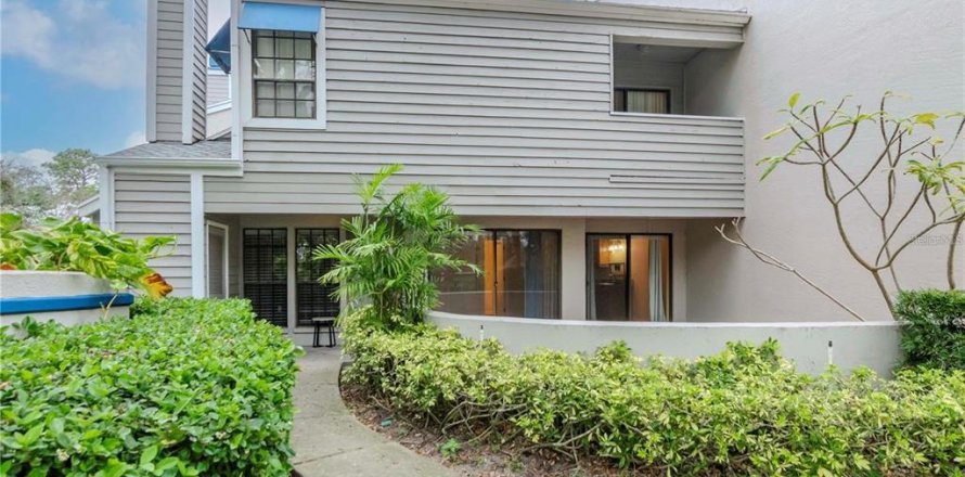Condominio en Seminole, Florida, 2 dormitorios № 1900832
