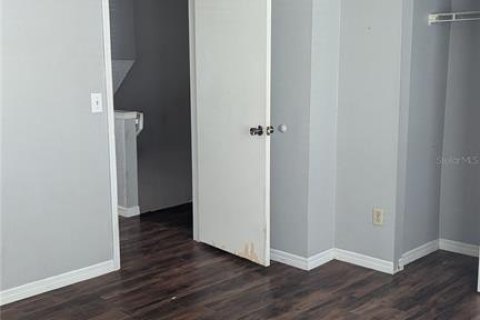 Townhouse in Brandon, Florida 2 bedrooms, 101.08 sq.m. № 1609725 - photo 14