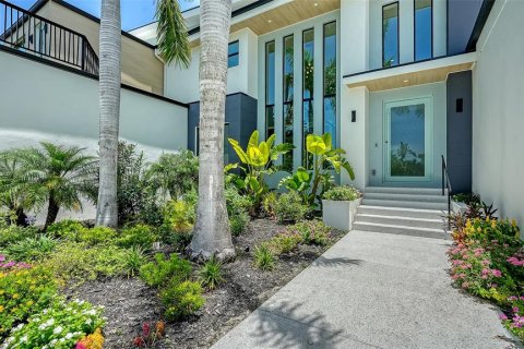 Casa en venta en Sarasota, Florida, 5 dormitorios, 443.05 m2 № 1776981 - foto 12