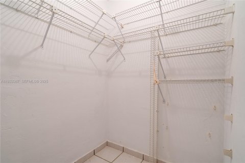 Condominio en venta en Miami Beach, Florida № 1992494 - foto 11