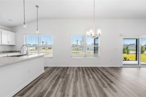 Casa en alquiler en The Villages, Florida, 3 dormitorios, 131.83 m2 № 1553708 - foto 7