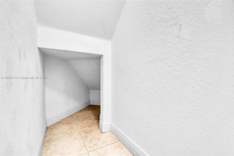 Townhouse in Fort Lauderdale, Florida 3 bedrooms, 232.44 sq.m. № 1928085 - photo 11