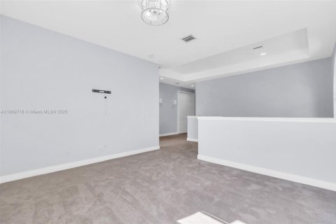 Townhouse in Fort Lauderdale, Florida 3 bedrooms, 232.44 sq.m. № 1928085 - photo 30