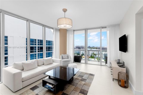 Copropriété à vendre à Miami Beach, Floride: 1 chambre, 76.18 m2 № 2000030 - photo 2