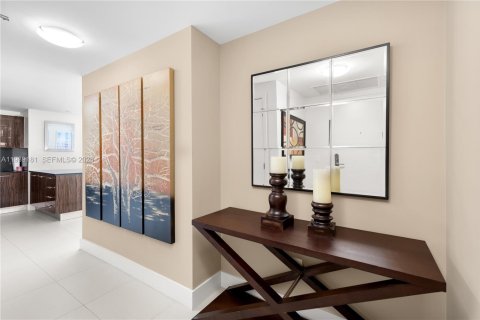 Copropriété à vendre à Miami Beach, Floride: 1 chambre, 76.18 m2 № 2000030 - photo 9