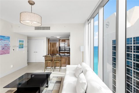 Copropriété à vendre à Miami Beach, Floride: 1 chambre, 76.18 m2 № 2000030 - photo 4
