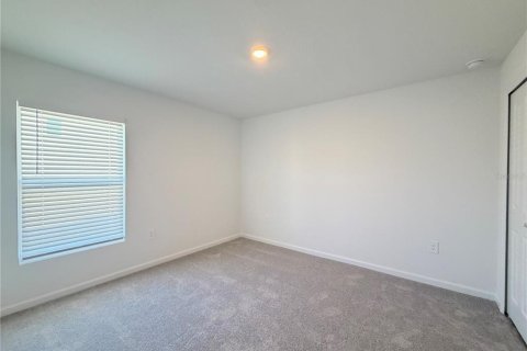 Casa en alquiler en Eagle Lake, Florida, 4 dormitorios, 201.97 m2 № 2210581 - foto 12