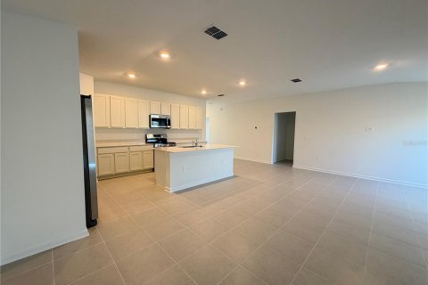 Casa en alquiler en Eagle Lake, Florida, 4 dormitorios, 201.97 m2 № 2210581 - foto 29
