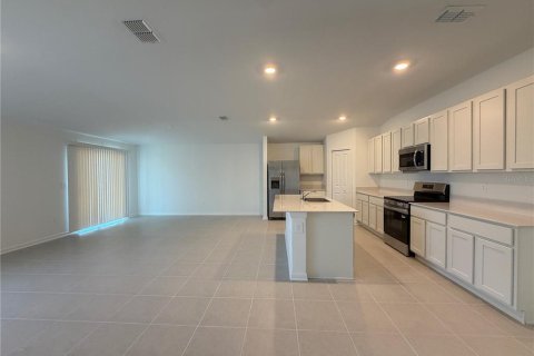 Casa en alquiler en Eagle Lake, Florida, 4 dormitorios, 201.97 m2 № 2210581 - foto 27