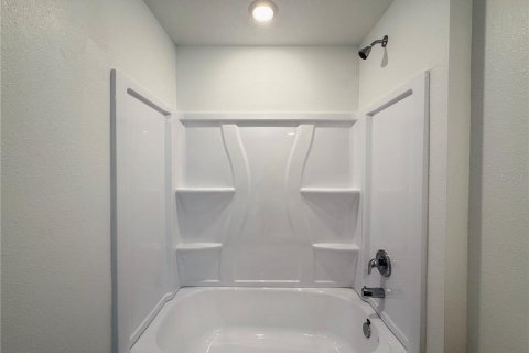 Casa en alquiler en Eagle Lake, Florida, 4 dormitorios, 201.97 m2 № 2210581 - foto 11